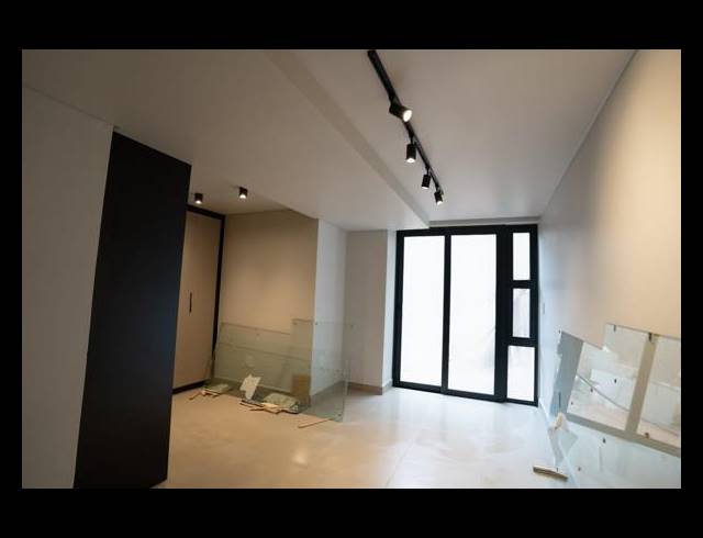 3 BEDROOM TOWNHOUSE FOR SALE IN WATERKLOOF GLEN